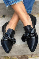 Ève | Mocassins Noirs à Nœud Brillant – vue de face