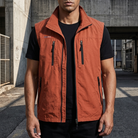 Felix Gilet Utilitaire Léger Rouge - photo pub 3 (face sans visage, torse serré)
