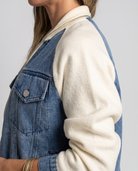 Élina | Veste en Jean Zippée - Détail manche